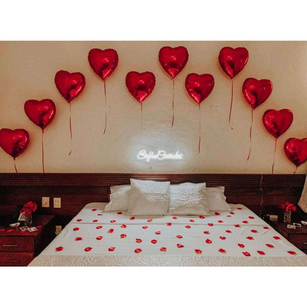 Kit Decoração Romantica 200 Pétalas + 6 Balões Coração | Shopee Brasil