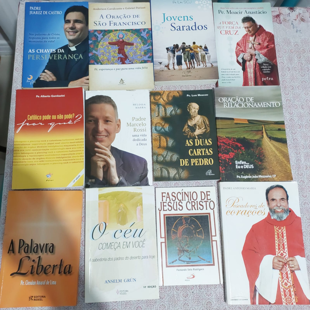 Kit com 3 Livros Usados Católicos - Envio Aleatório - Foto meramente ...