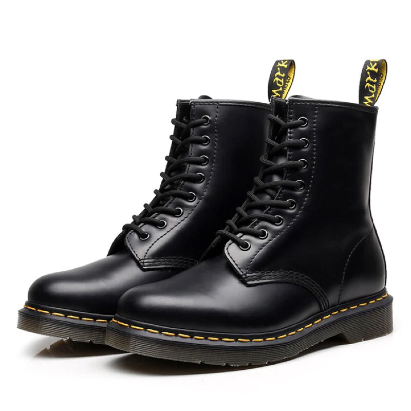 Coturno dr sale martens usado