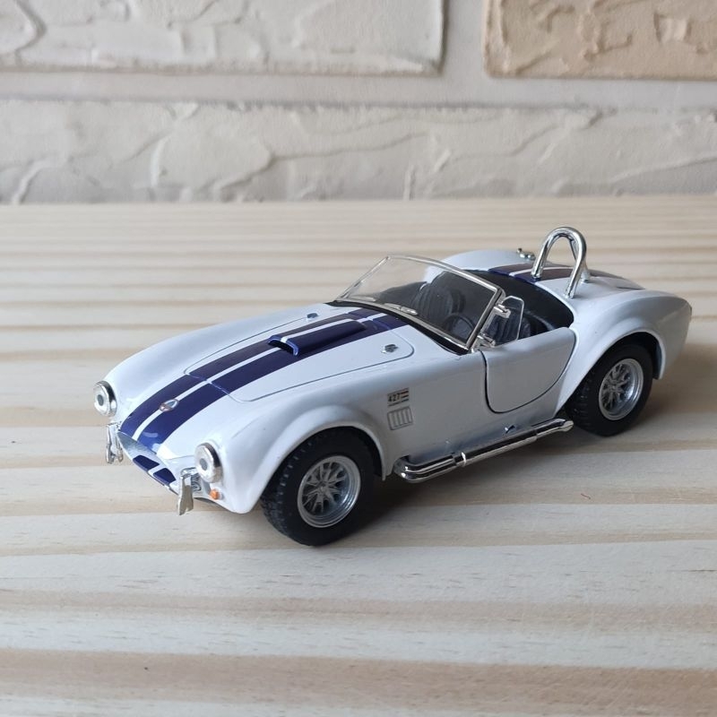 Miniatura Carro Colecionável Ford Shelby Cobra 427 1965 Azul