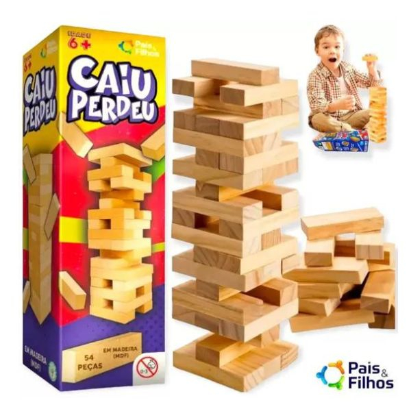 O Jenga Dos Jogos Dos Amigos Em Casa, a Torre Caiu Imagem de Stock