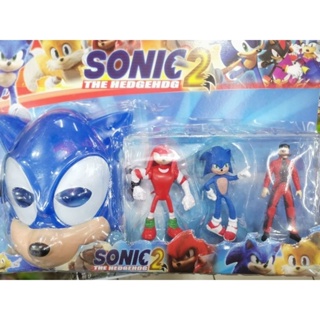 Kit com os três bonecos, Sonic com 30 cm e os menores com 20 cm.