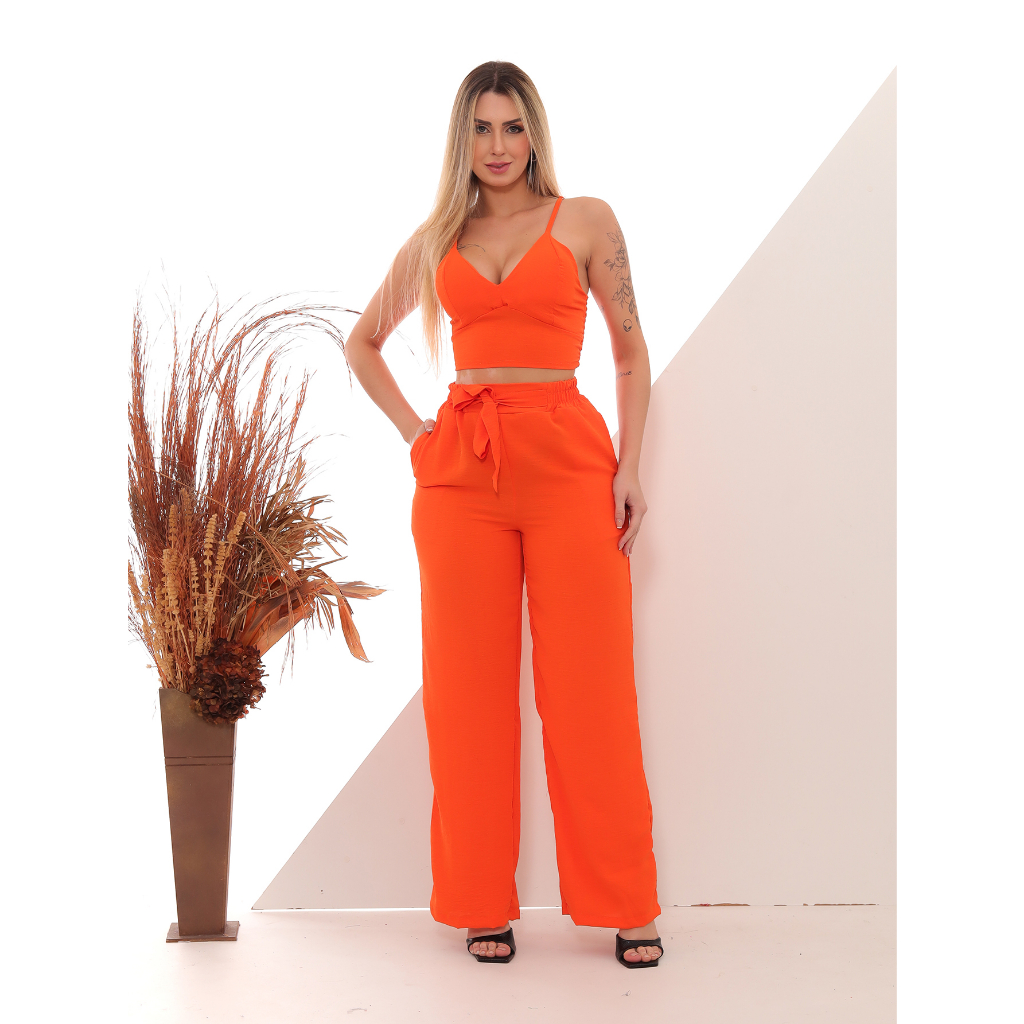 conjunto de cropped com bojos e calça pantalona de duna C607