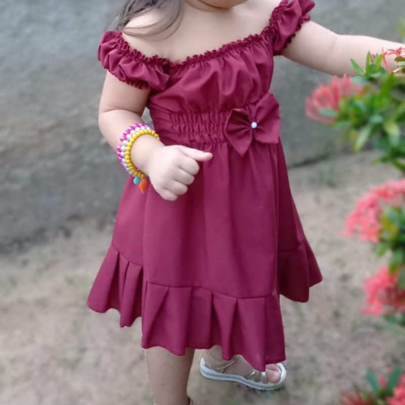 Vestido de Renda Bebê Princesa Babados Lacinhos no Ombro