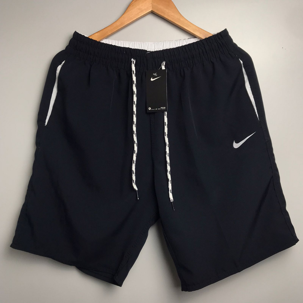 Bermuda de Elastano Masculina Refletiva Nike | Shopee Brasil
