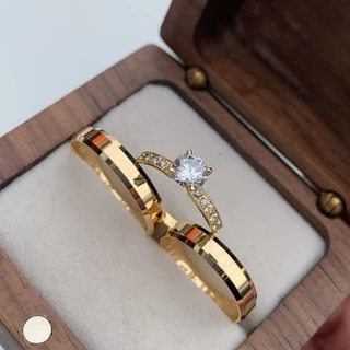Par De Aliança De Casamento Chanfrada Com Solitário E Caixa Banhada A Ouro
