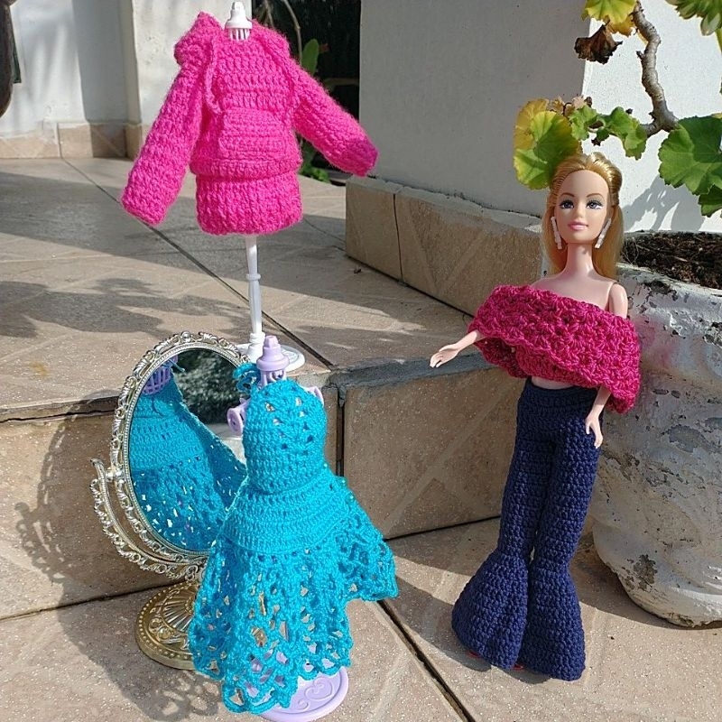 Kit 7 Roupinhas da Boneca Barbie de Crochê, Nunca Usado 57895223