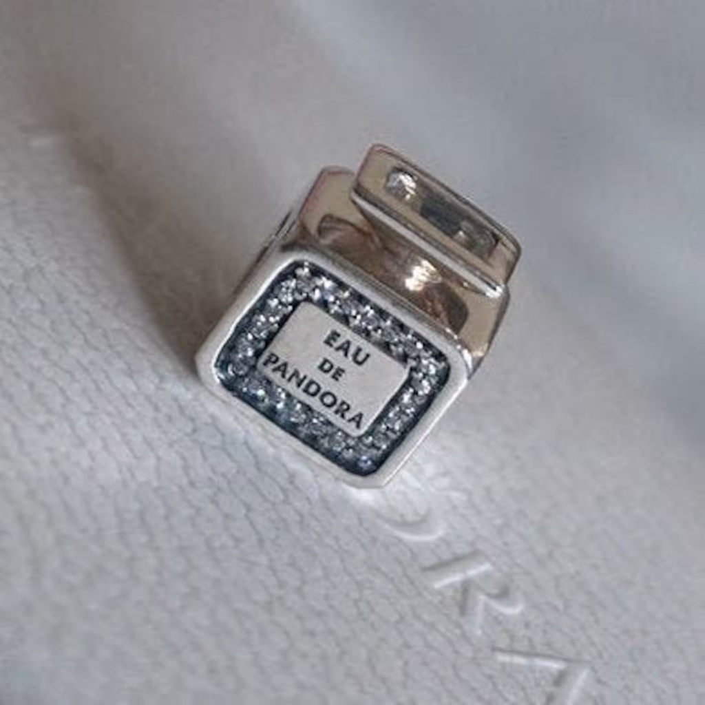 Eau de hot sale pandora charm