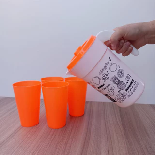 Kit Jarra de Suco 2 Litros com 4 Copos 500ml Vermelha e Laranja Conjunto Plástico