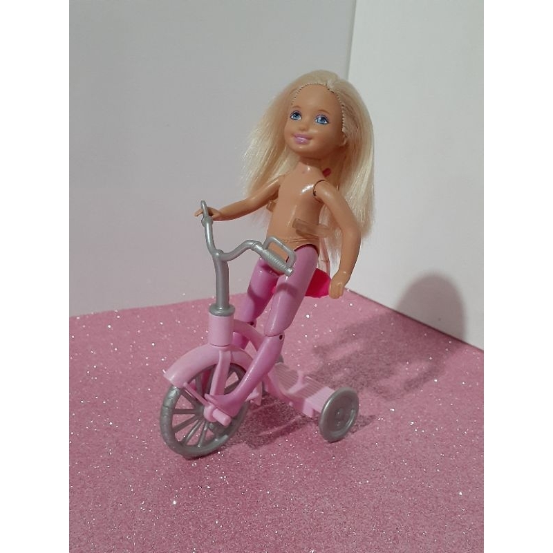 Boneca Barbie e Bicicleta Articulada - Mattel