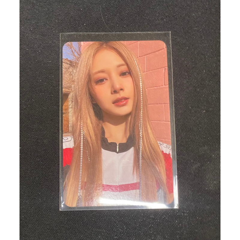 PHOTOCARDS VARIADOS TZUYU TWICE | Shopee Brasil