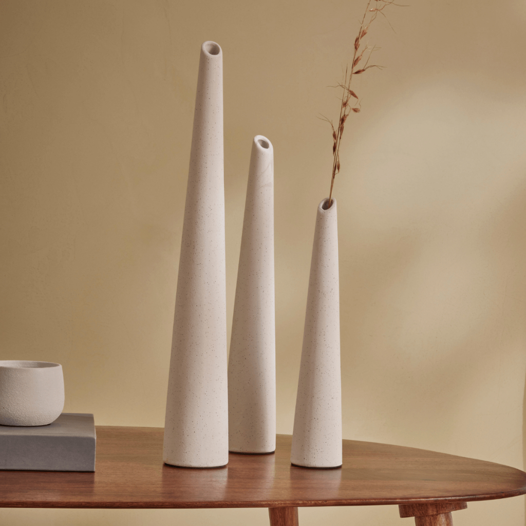 Vaso decorativo cerâmica cônico comprido 30cm