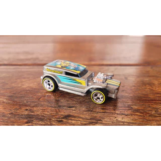 Hot Wheels - Double Demon Delivery "Wolverine" Prata - Marvel 2015 (Fora da Embalagem) - Pop Culture 1:64