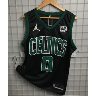 Nova camisa do Boston Celtics repercute nas redes sociais