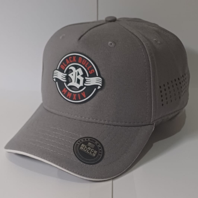 Boné Black Bulls Cinza Escuro Fitão Strapback com Aba Curva