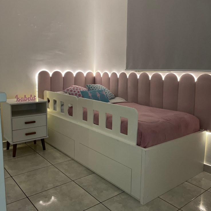 Placa Cabeceira Estofada de Cama Box em Formato de Nuvem - 1 Módulo