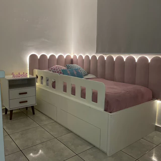 Placa Cabeceira Estofada de Cama Box em Formato de Nuvem - 1 Módulo