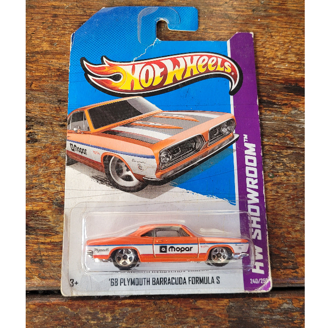 Hot Wheels 68 Plymouth Barracuda Formula S laranja HW Showroom 2013 Lacrado Main Line 1 64