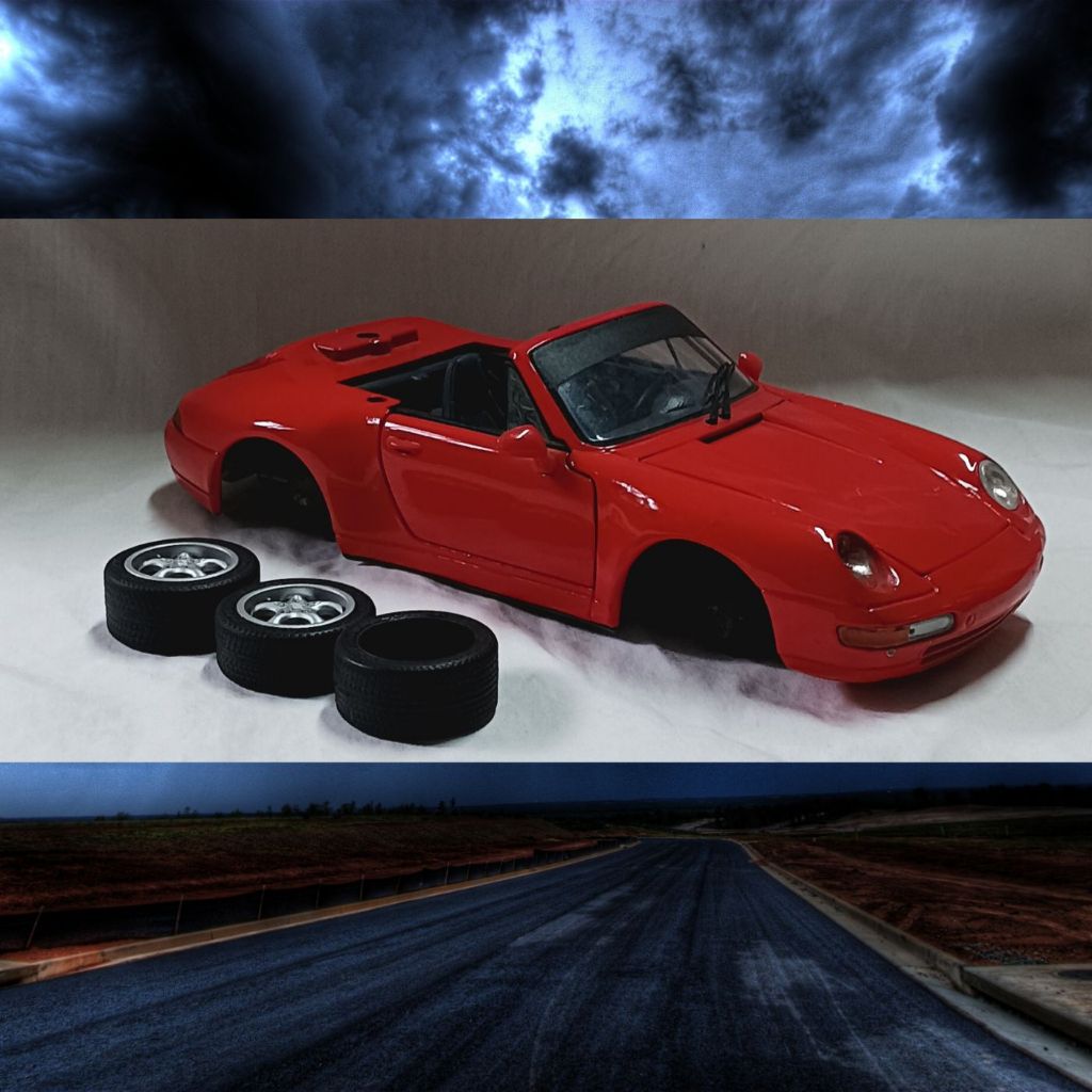 MIniatura Porsche - Sucata - 911 Carreira Cabriolet (1994) 1:18