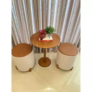Banqueta Puff Redondo Decorativo em Linho e Couro Ecológico Caramelo 36x45cm Pés em Madeira Nature
