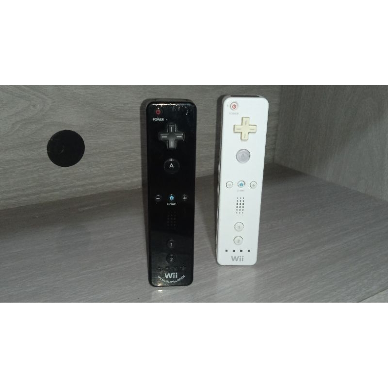 Nintendo Wii Remote Plus - Black (Wii/Wii U) 