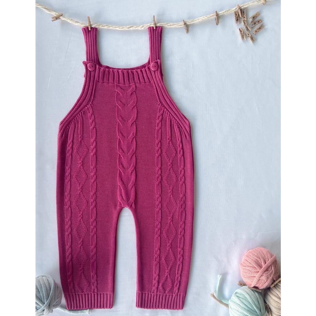 Jardineira de Tricot Trabalhado