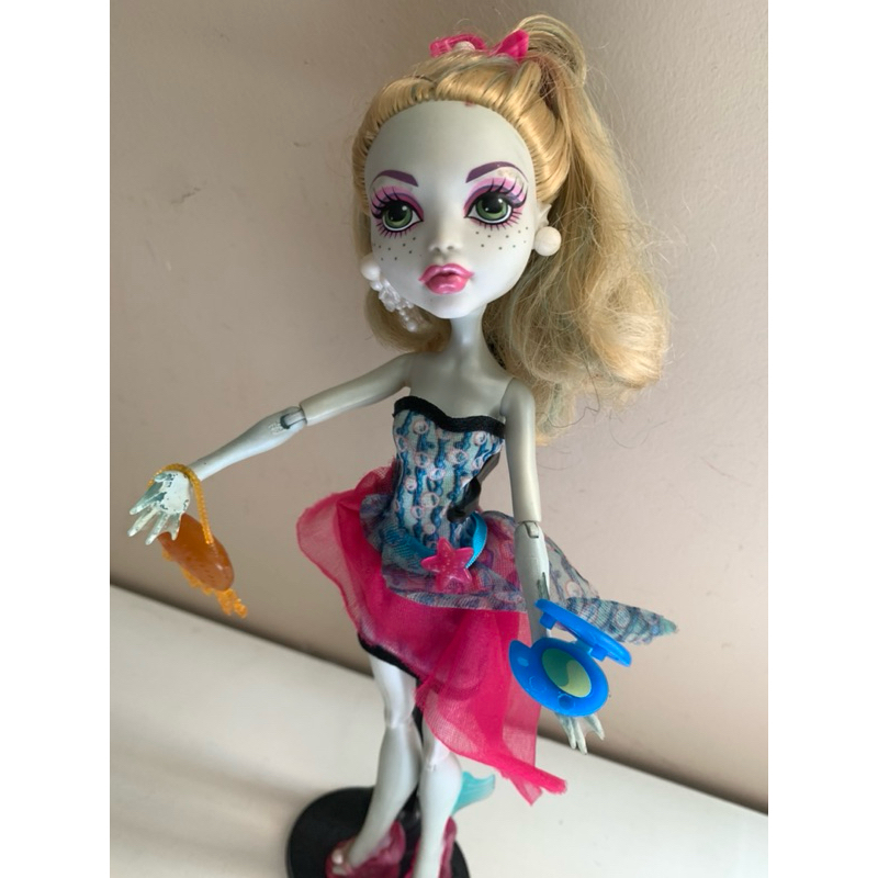 Monster High Boneca Lagoona Blue Moda Mattel Hhk55