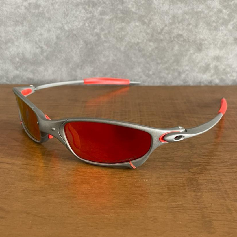 ÓCULOS DE SOL OAKLEY JULIET - LENTE ROXA PURPLE ARMAÇÃO CINZA oakley 78EA7E1