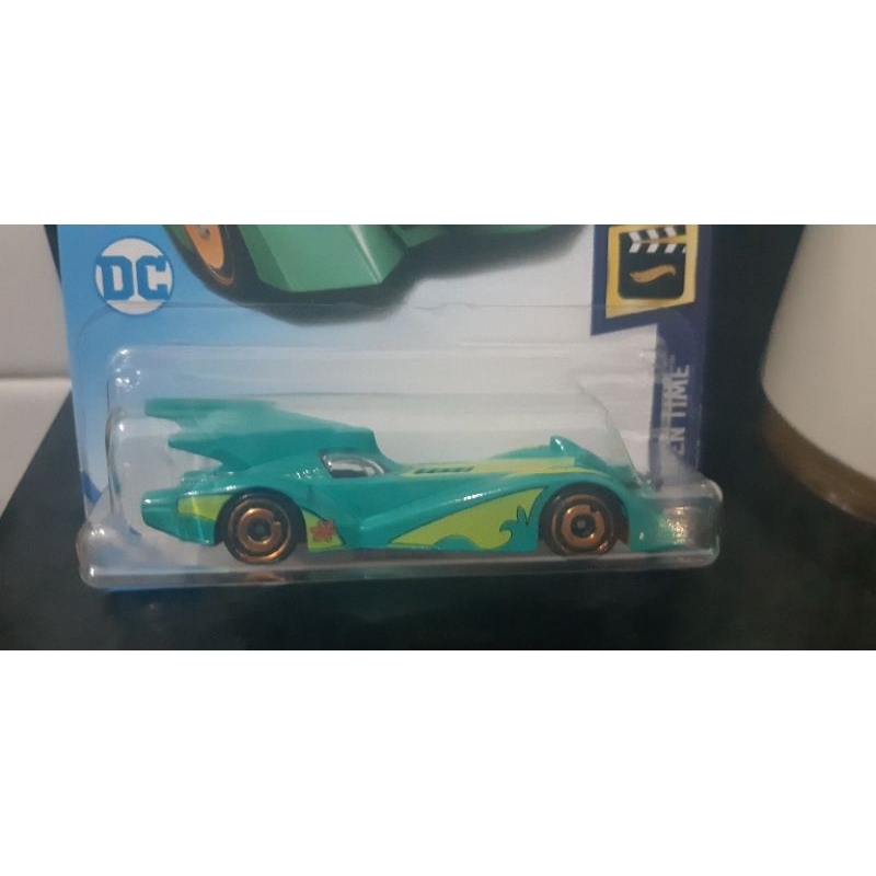 Batmobile scooby clearance doo hot wheels