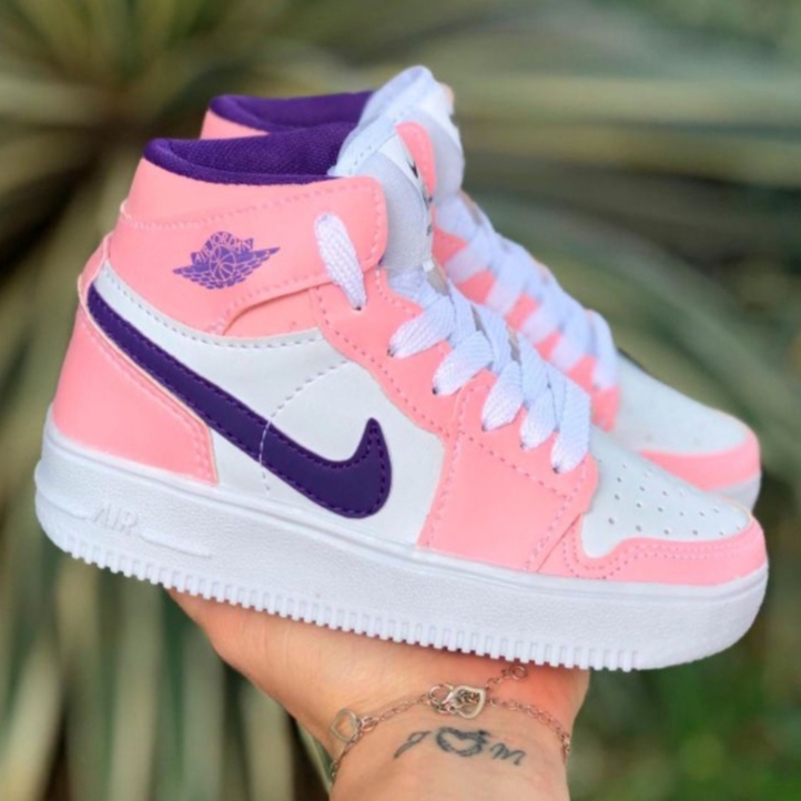 Tenis Nike Infantil Jordan Feminino Meninas Rosa Holográfico Metálico ...