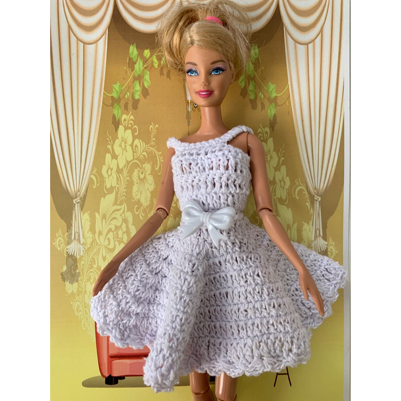 Roupa para best sale barbie de crochê