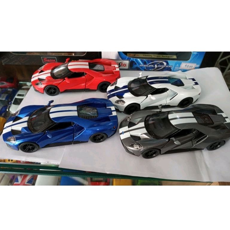 Ford Gt 2017 Kinsmart Metal Fricção 1/36