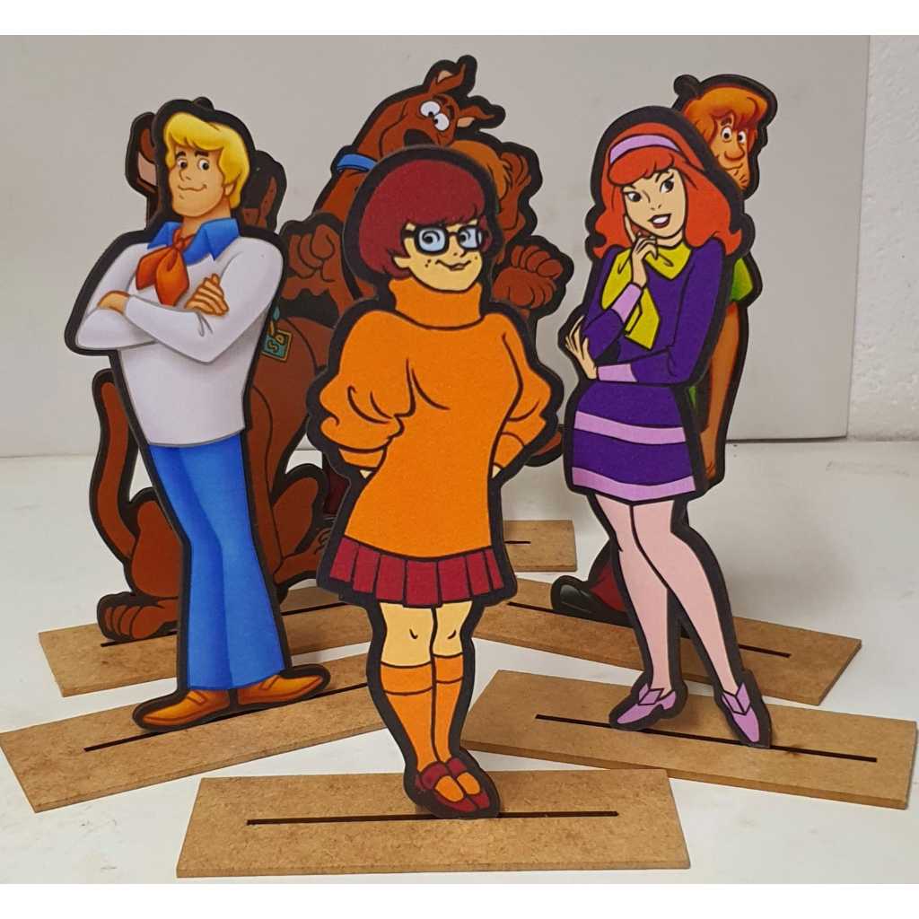 Scooby-Doo, Salsicha, Scooby-Doo, Fred, Velma, e Daphne, pe…