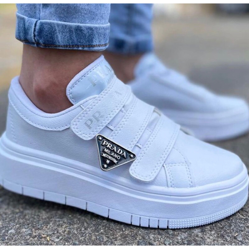 Sapato Feminino Confortável com Velcro Branco