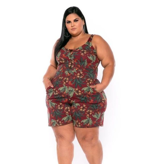 Macaquinho florido deals plus size