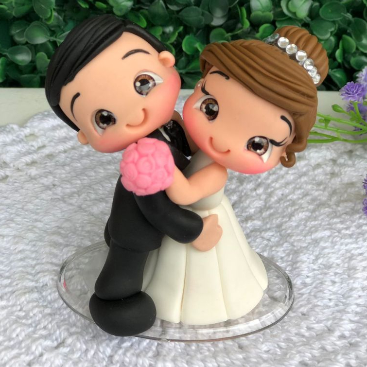 Topo de bolo noivinhos para casamento – Noivinhos em biscuit para casamento – Topo de bolo para casamento – Noivinhos para bolo de casamento