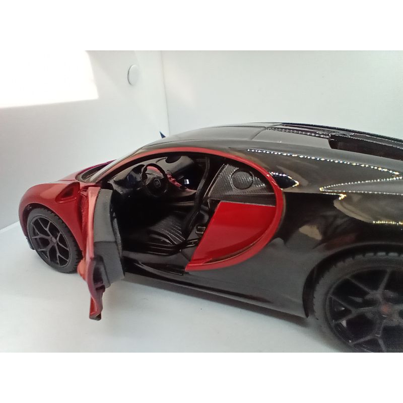 Miniatura Carro Bugatti Chiron Maisto 1:24