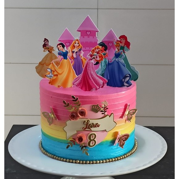 Bolo de aniversário Princesas Disney nome personalizável – Love In a Cake