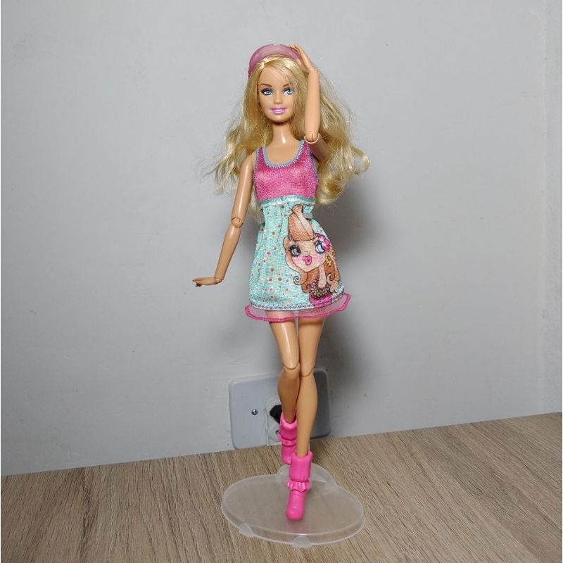 Barbie Signature Loira Holiday 2022 Vestido Vermelho - Mattel