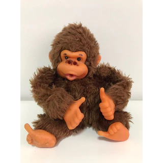 Pelúcia Antigo Macaco que Chupa Dedo anos 80 22cm