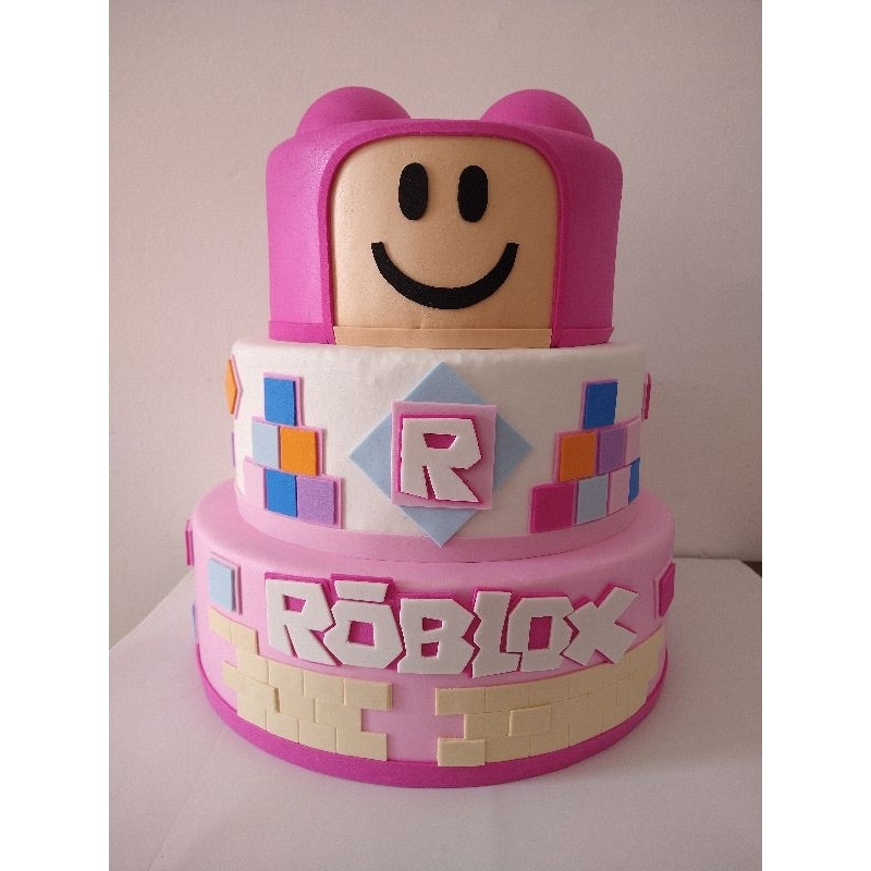 olha esse bolo dos Roblox para menina perfeitinho 🫶