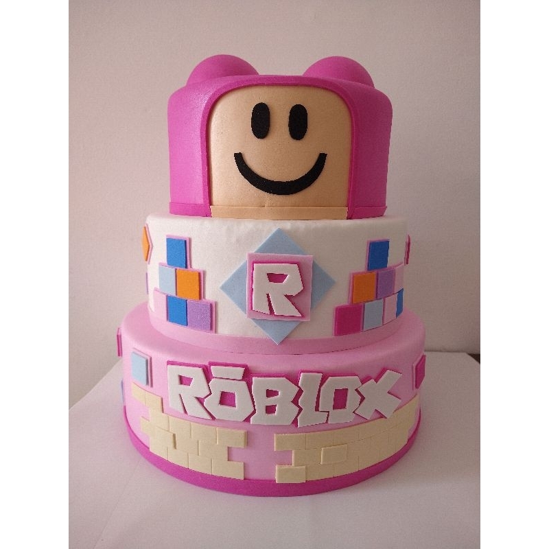 Bolo Roblox Menina 🍰Faça sua - Confeitos & Delícias