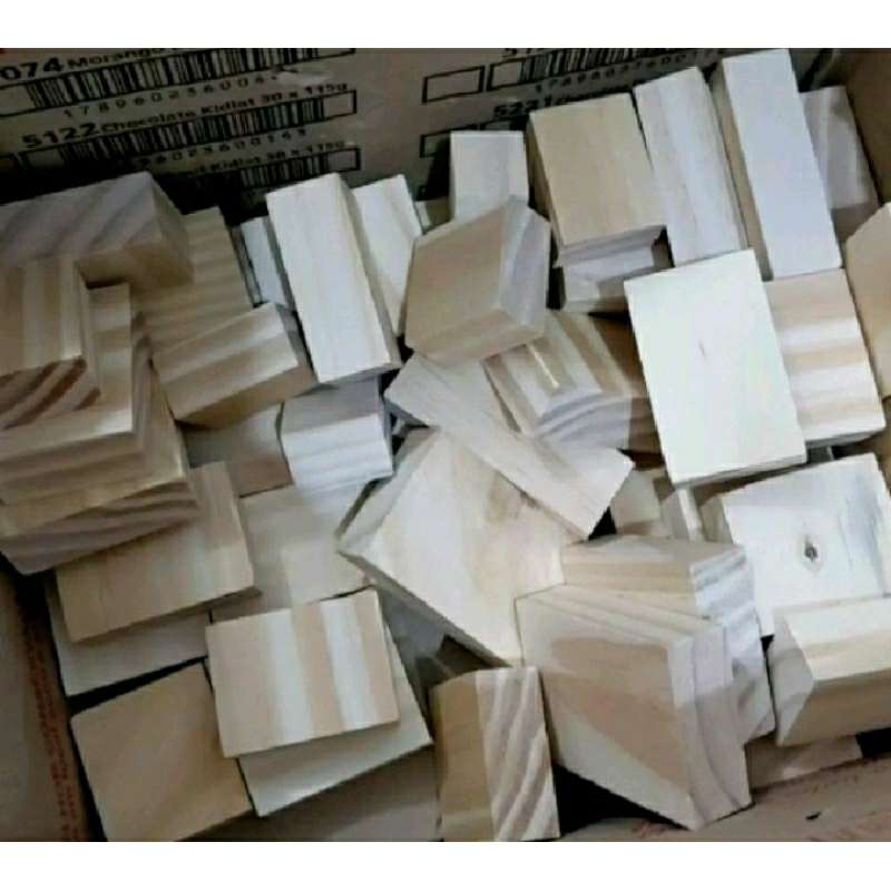 100 retalhos pequeno de madeira pinus