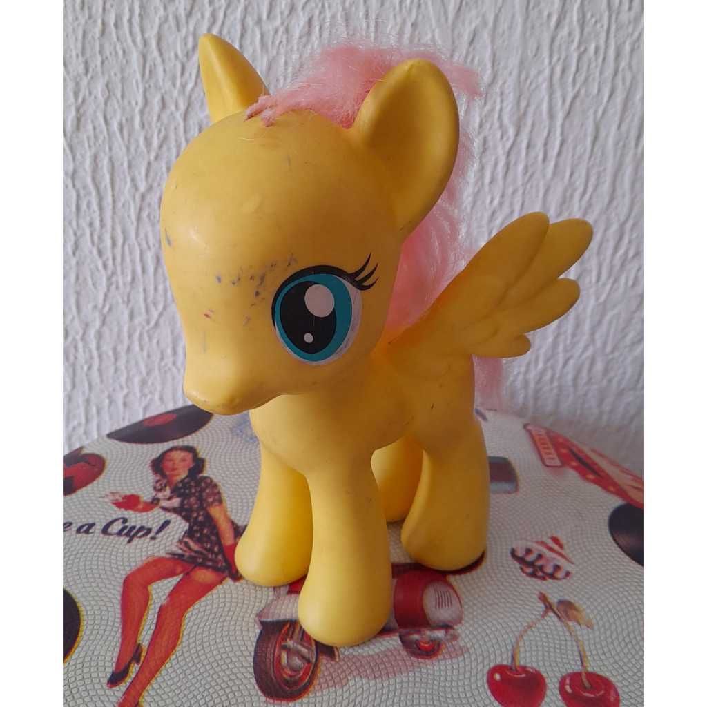 Comprar My Little Pony Izzy Moonbow revela o seu brilho de Hasbro