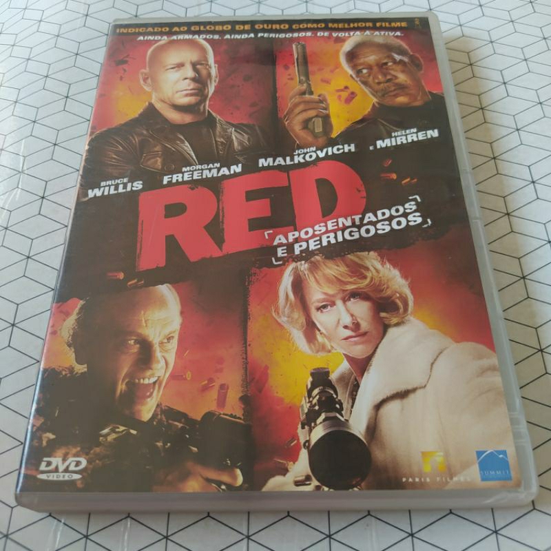 RED: Aposentados e Perigosos - duas dublagens (DVD e TV) 