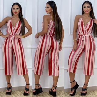 Foto: Moda no verão: usar o macacão como calça, dobrado sobre o cós, é  truque de styling para deixar o look mais fresquinho - Purepeople