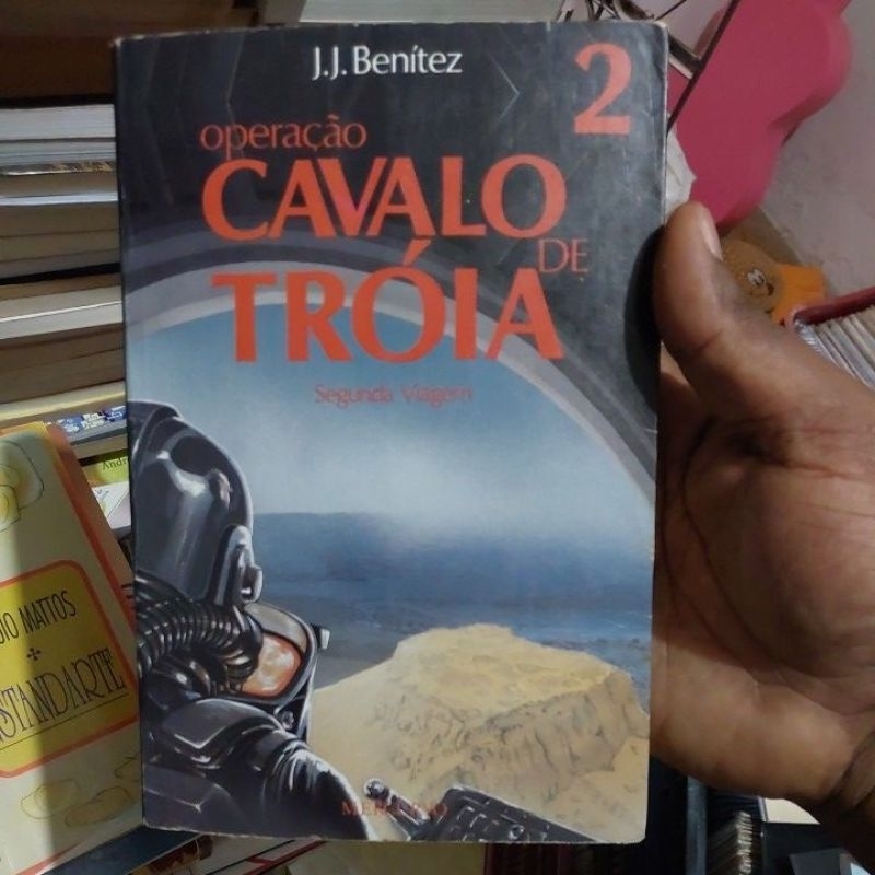 Sebo Lar Livros e Revistas - Operação Cavalo de Tróia: segunda viagem