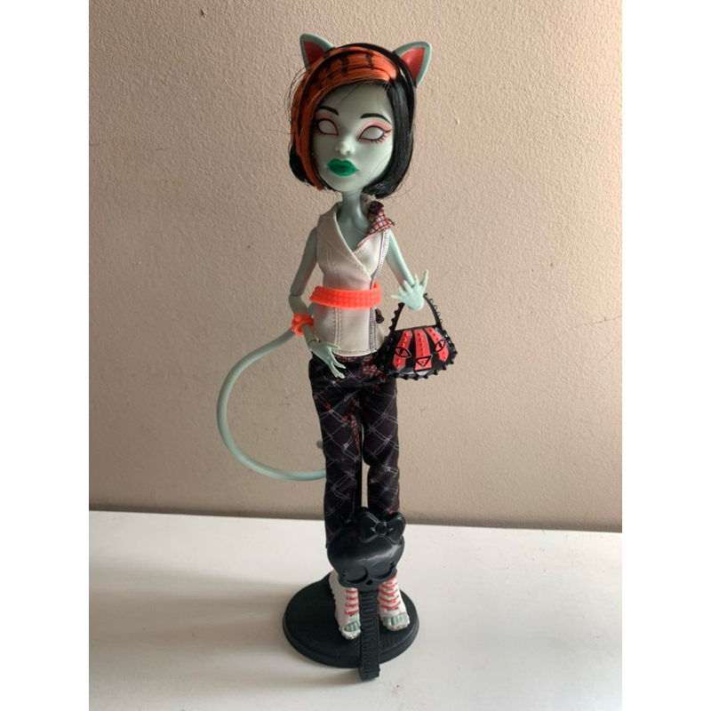 Monster High Boneca Skulltimates Flashes De Horror Frankie - HNF75