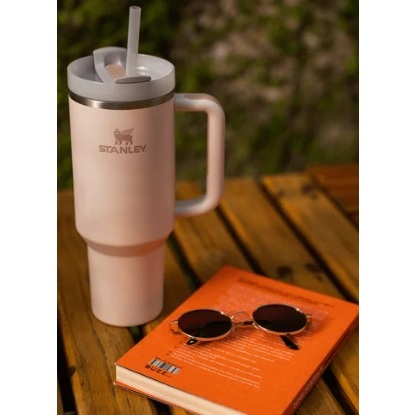 Caneca térmica Stanley 900 ml com Alça e Canudo ,Copo inox