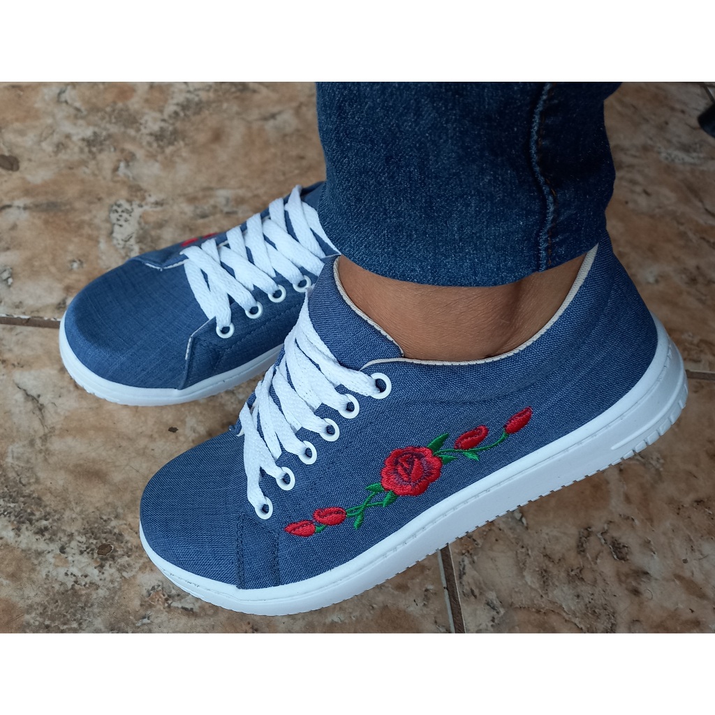 Novo Estilo De Sapatos De Lona Floral Femininos De Outono Plataforma  Espessa Tênis Estudantil Para Todos Os Jogos